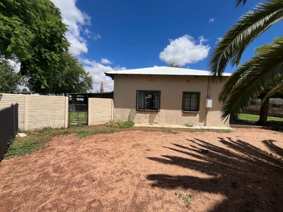 5 Bedroom Property for Sale in Die Rand Northern Cape